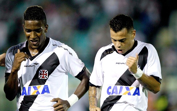 Vasco vence e segue invicto no Cariocão Guaraviton