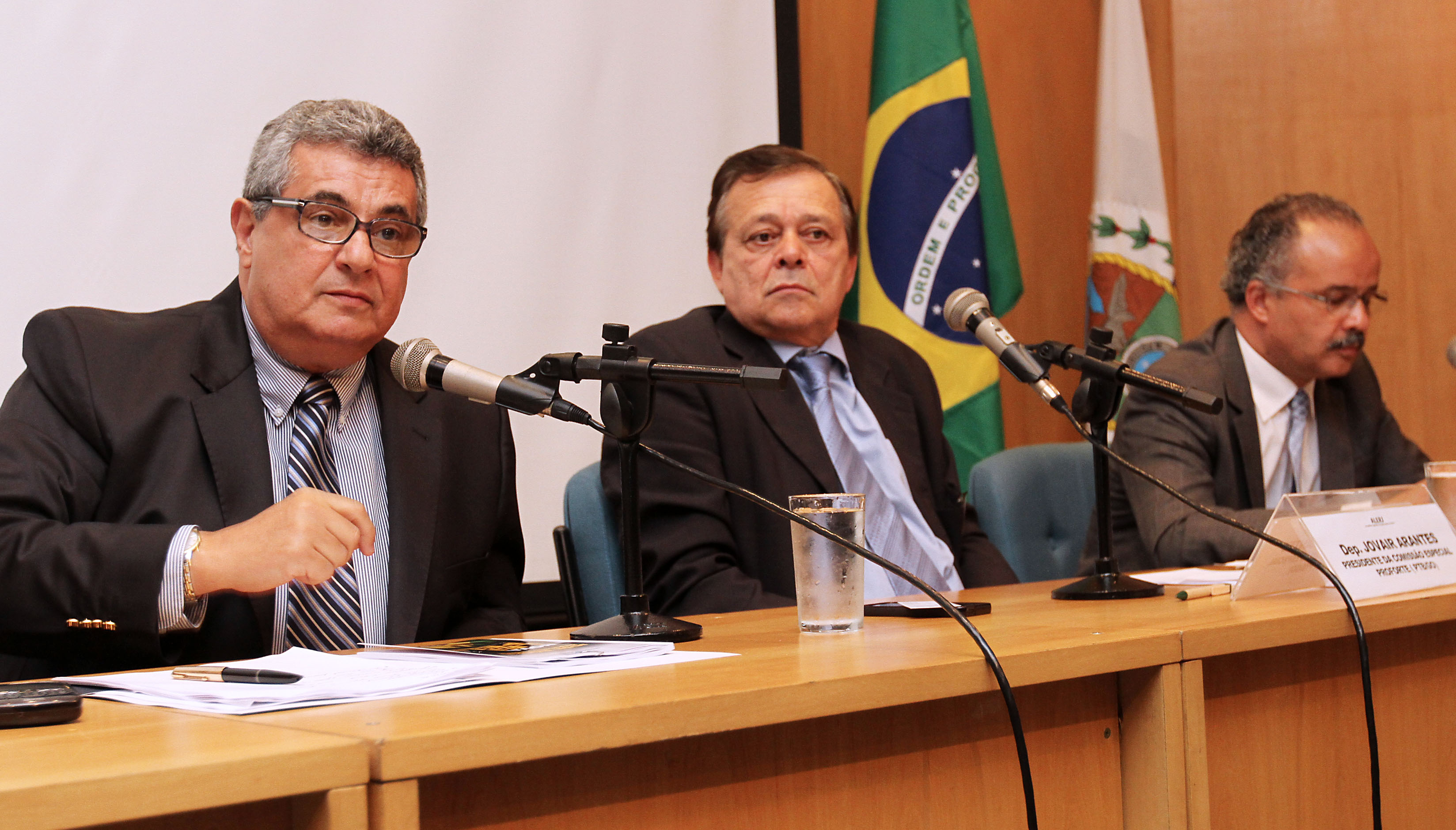 Presidente da FERJ participa de Seminário sobre PROFORTE