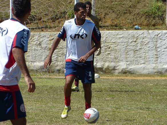 Douglas Ferreira demonstra confiança no novo treinador do America