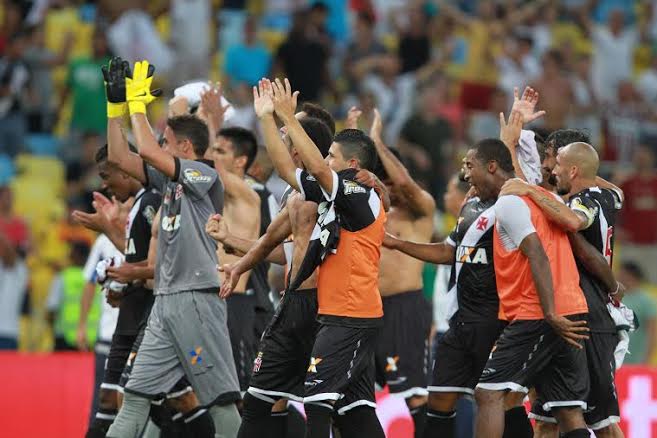 Vasco vence o Fluminense e se garante na final do Carioca