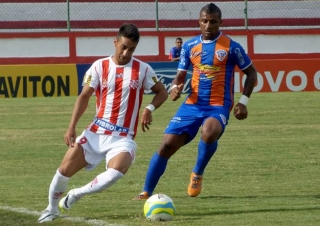 Bangu vence e complica situação do Duque de Caxias