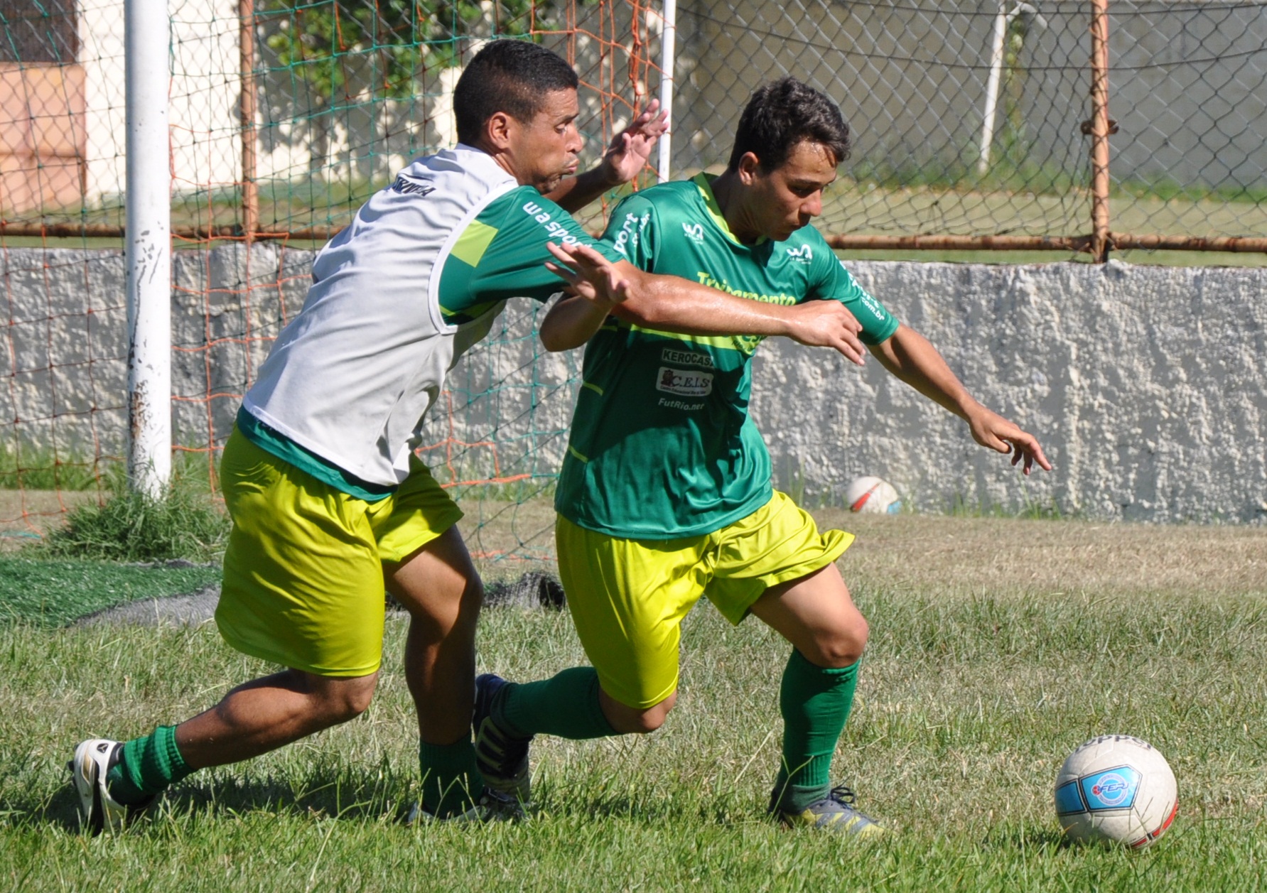 Portuguesa derrota La Coruña em jogo-treino