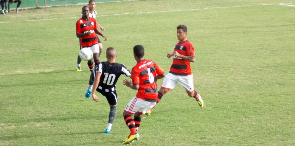 Botafogo garante vaga na final da Taça Rio Sub-20