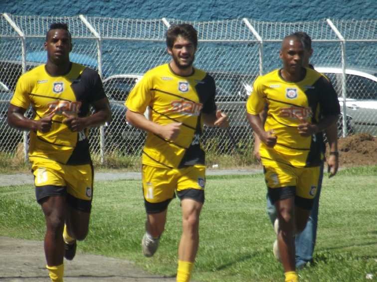 Friburguense inicia treinos técnicos e táticos para a Copa Rio