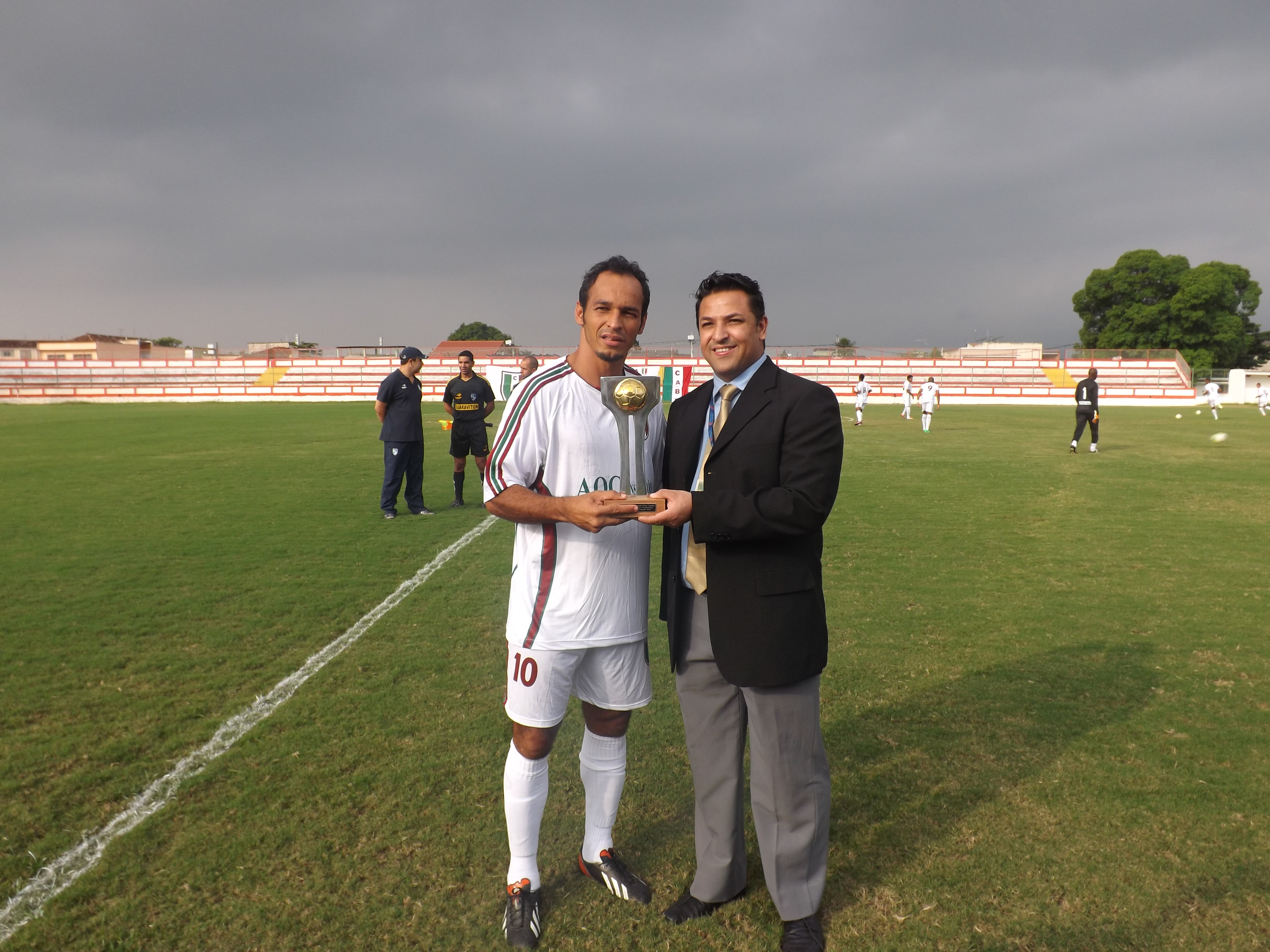 Barra da Tijuca recebe troféu do Torneio da Capital