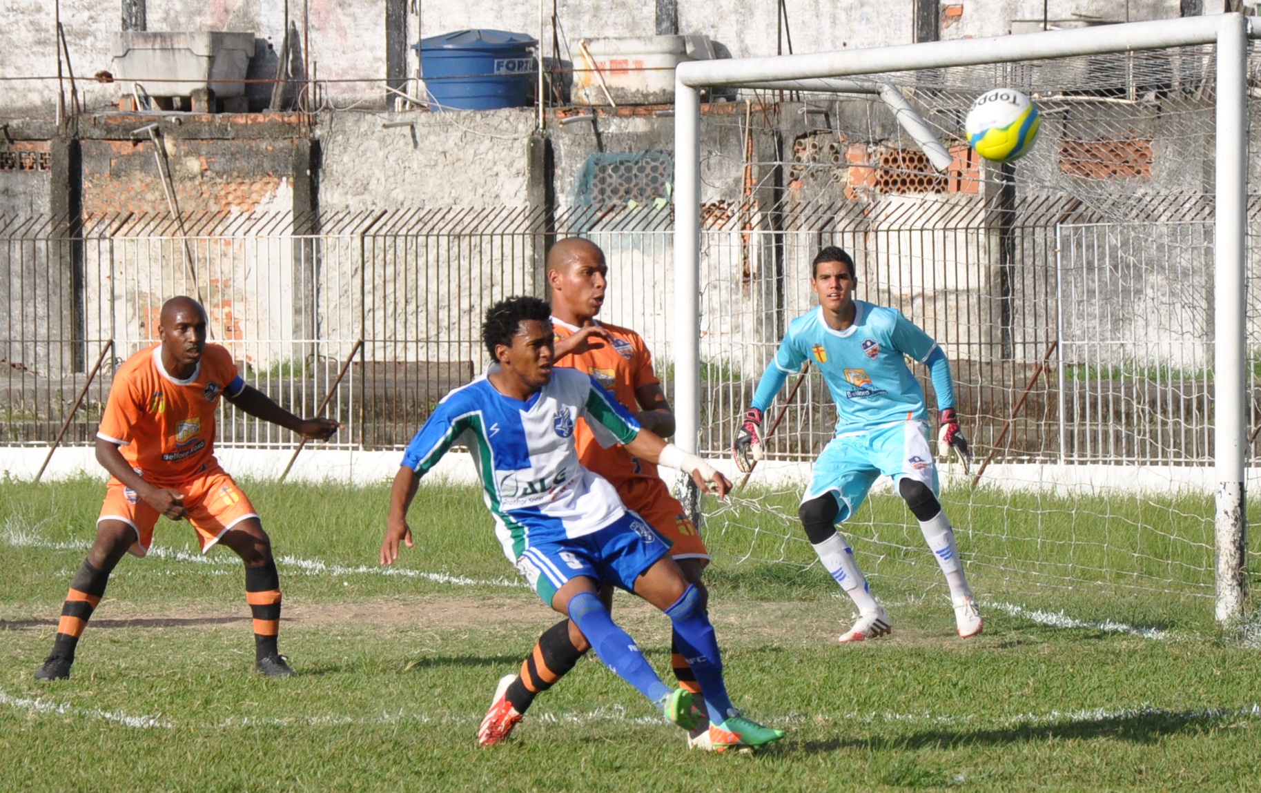 Santa Cruz vence o Artsul e ratifica a primeira colocação