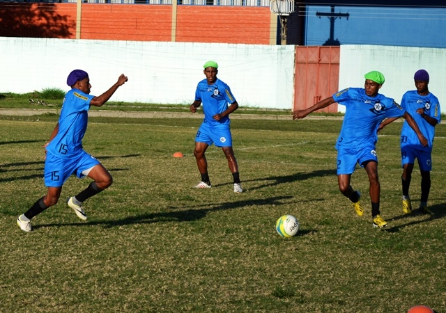 Resende anuncia as primeiras contratações para Copa Rio