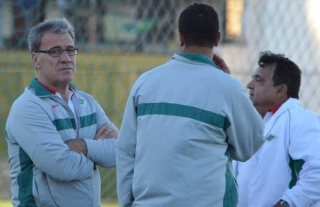 Alfredo Sampaio: "Não é hora ainda de jogar a toalha"