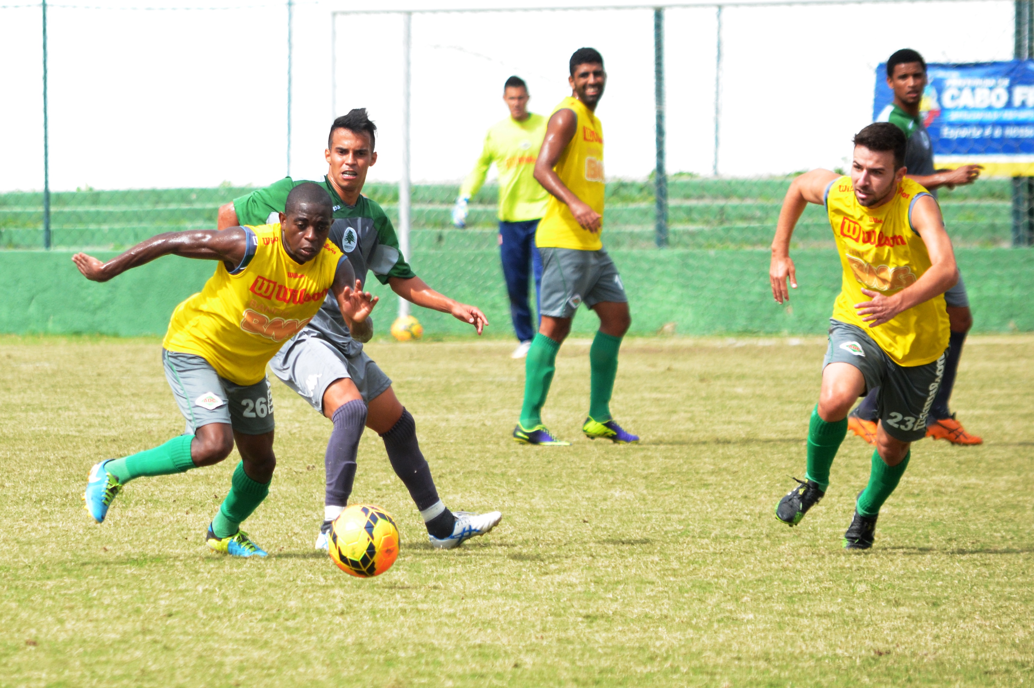 Cabofriense e Boavista ficam no empate em jogo-treino