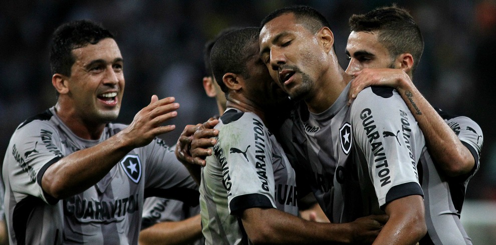 Botafogo vence a Chapecoense e se afasta do Z-4