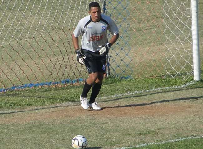 Goleiro Marcos está de volta ao Friburguense