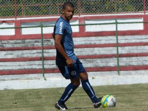 Leandro Chaves está de volta ao America