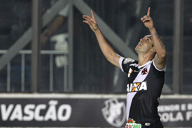 Vasco derrota o Náutico e segue no G4