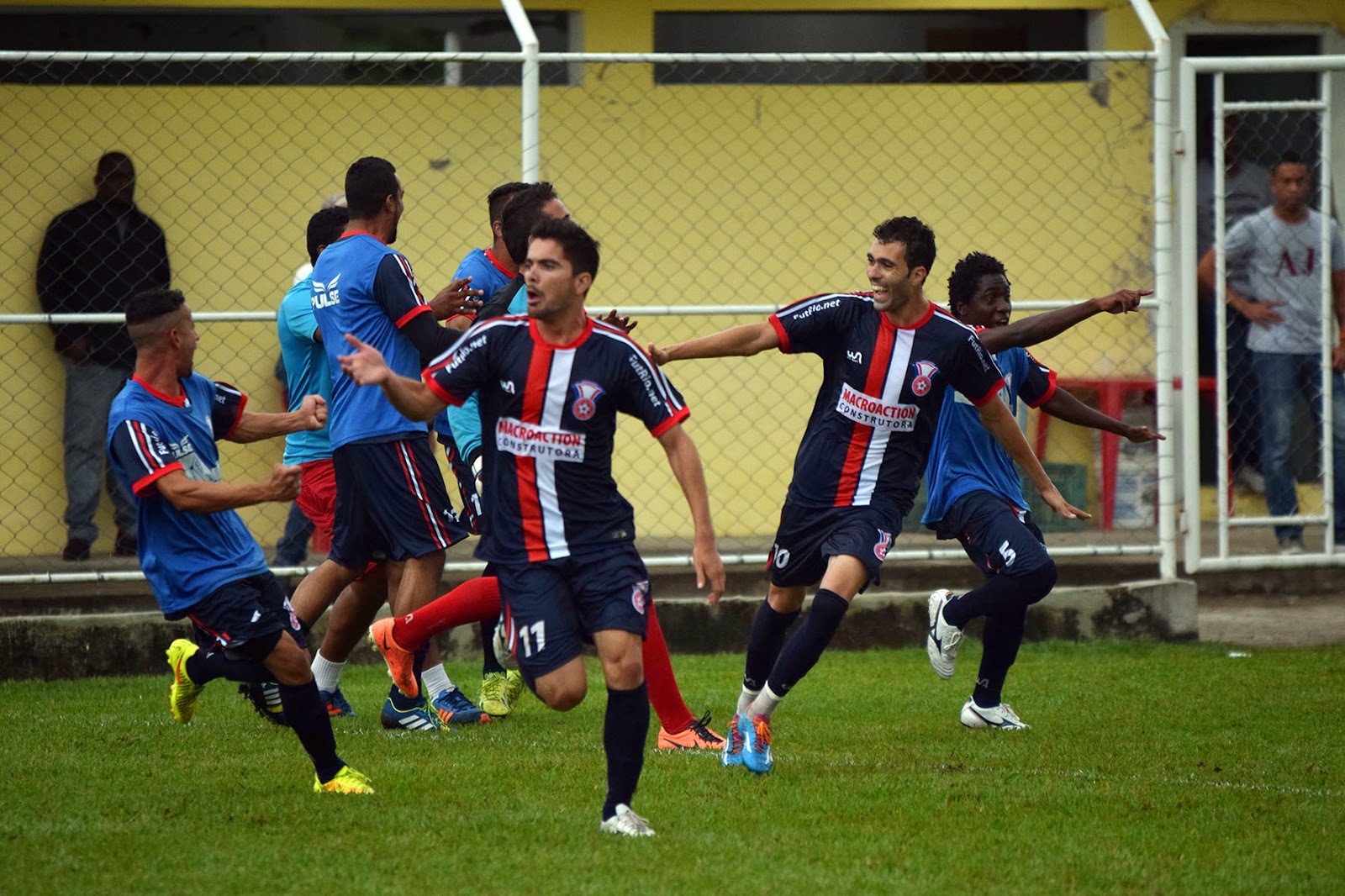 Gonçalense larga na frente na decisão da Série C