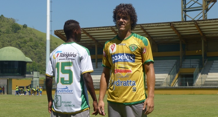 Tigres do Brasil apresenta camisa do Carioca 2015