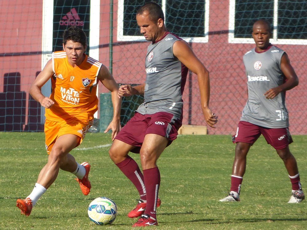 America vence amistoso com Fluminense nas Laranjeiras