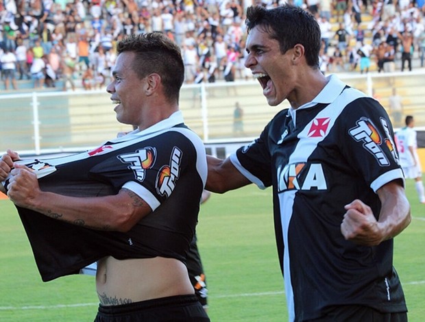 Vasco vence a Cabofriense na estreia do Carioca 2015