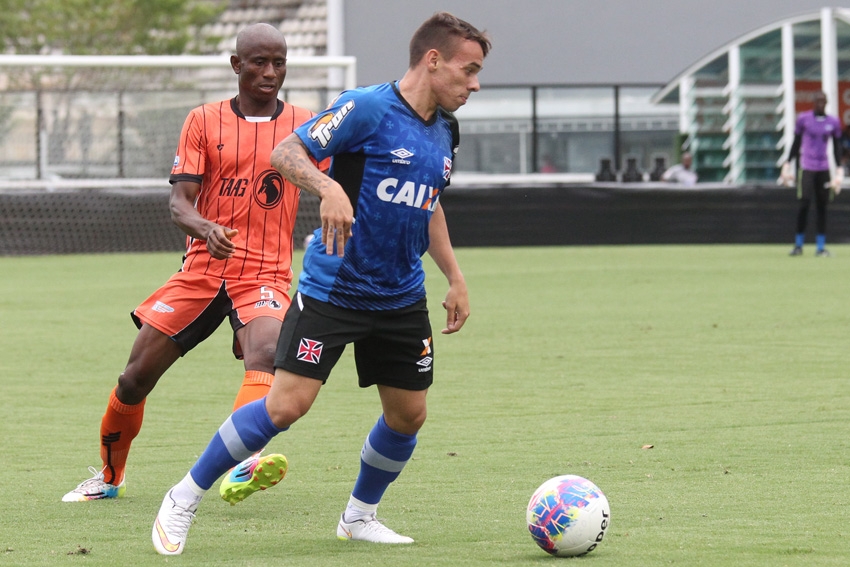 Vasco vence jogo-treino contra time da Angola