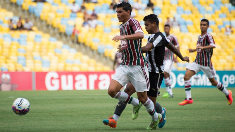 Botafogo mantém liderança do Sub-20