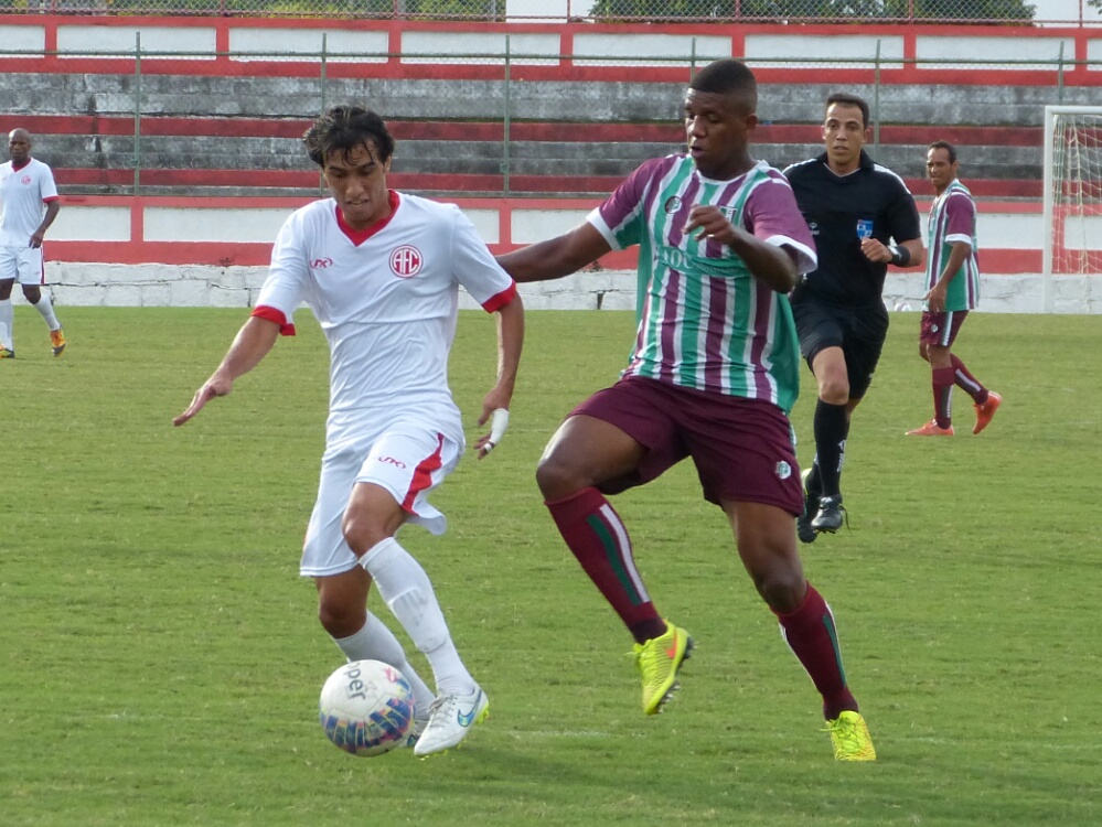 Accioli exalta técnico após vitória do América sobre o Barra da Tijuca