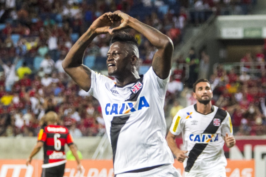 Vasco vence o Flamengo no Brasileirão