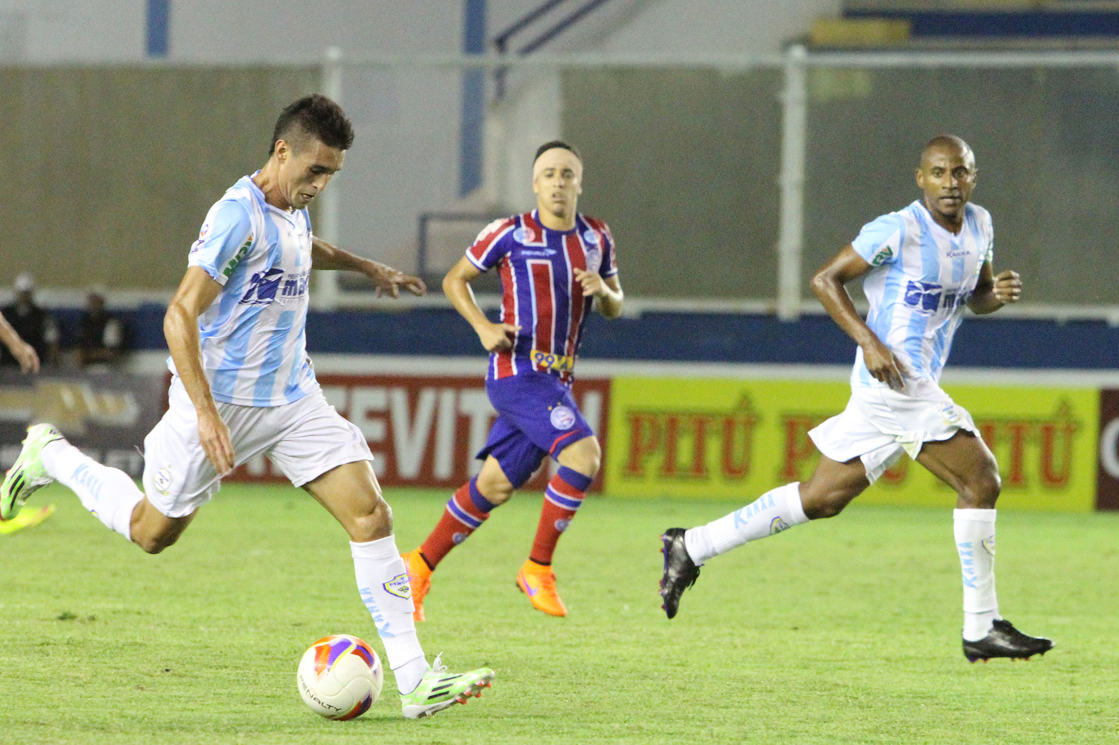 Macaé fica no empate com o Bahia