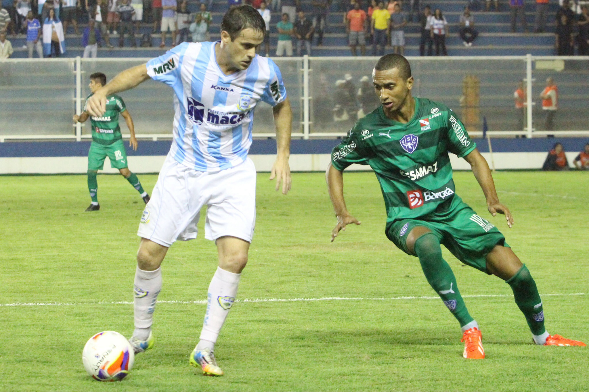 Macaé vira para cima do Paysandu na Série B