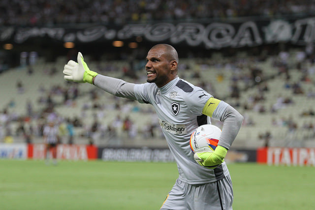 Jefferson brilha, Botafogo segura o empate com o Ceará e a liderança da Série B