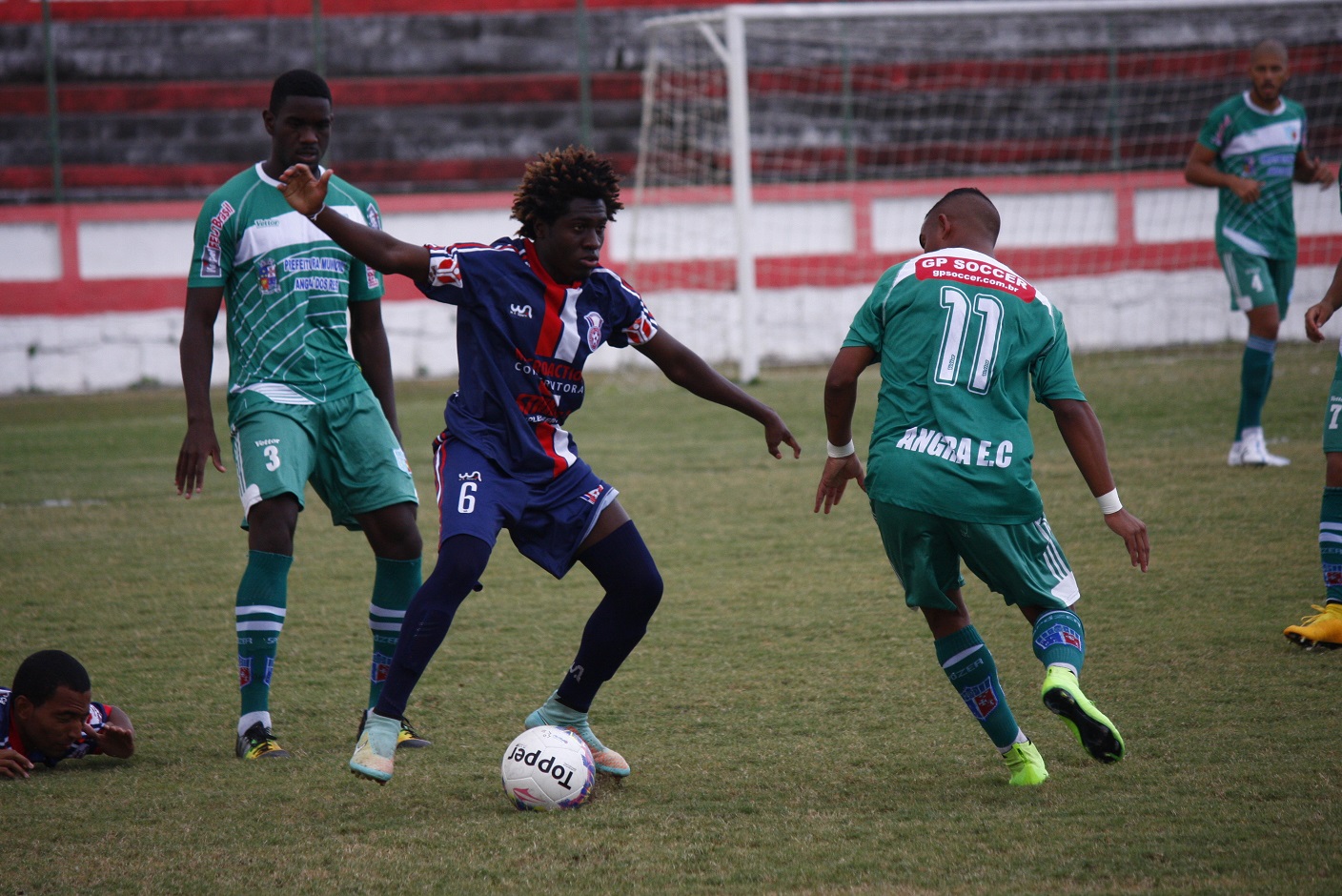 Gonçalense goleia o Angra dos Reis na estreia da Copa Rio