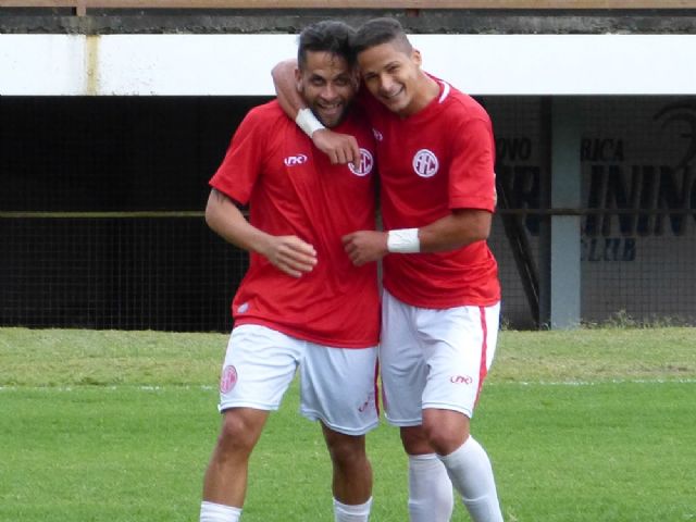 Jean exalta gol, torcida e prazer em defender o America