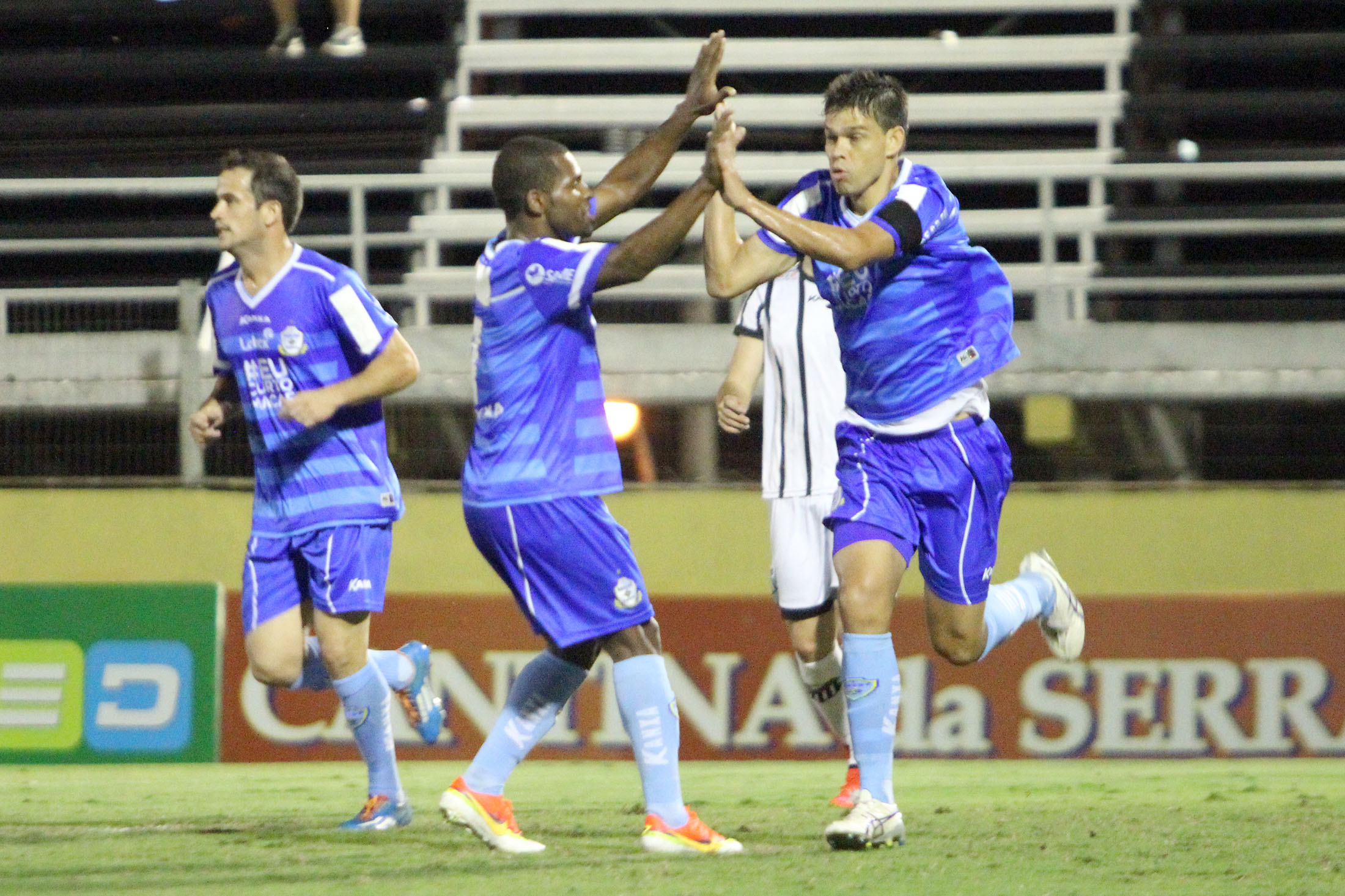 Macaé arranca empate com o Bragantino-SP