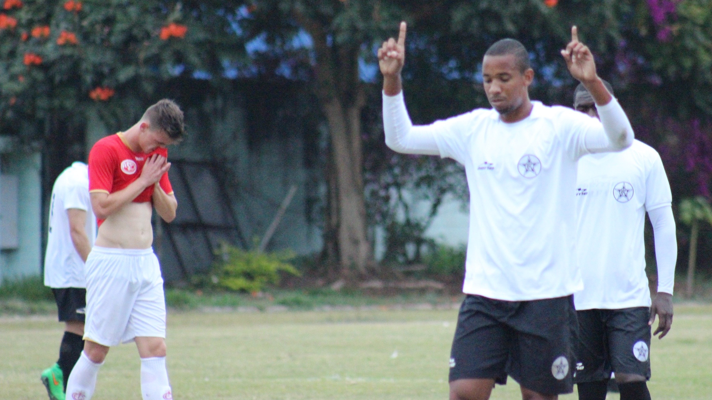 Resende vence o Inter de Lages-SC e segue vivo na Série D