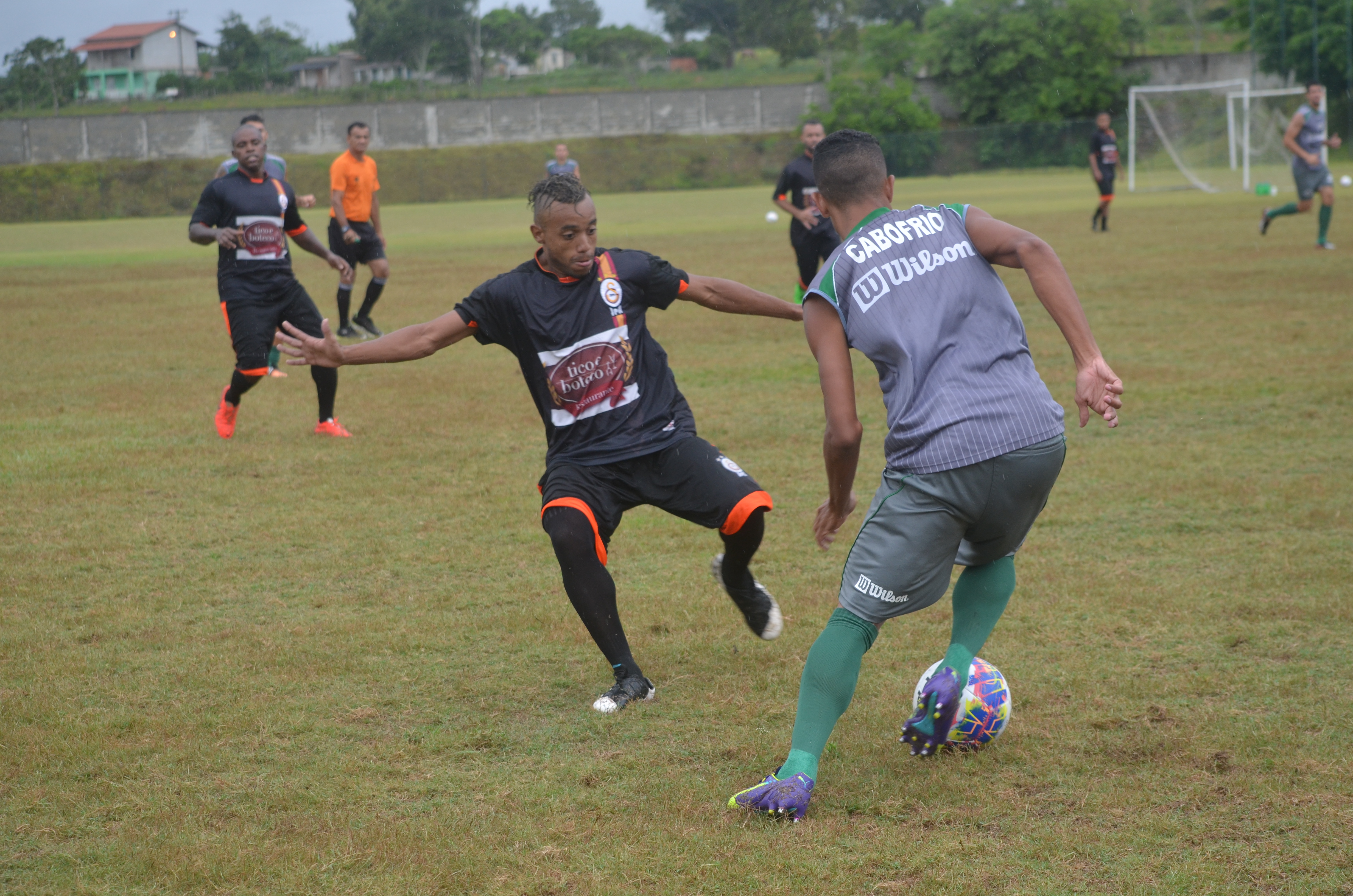 Cabofriense goleia em jogo-treino