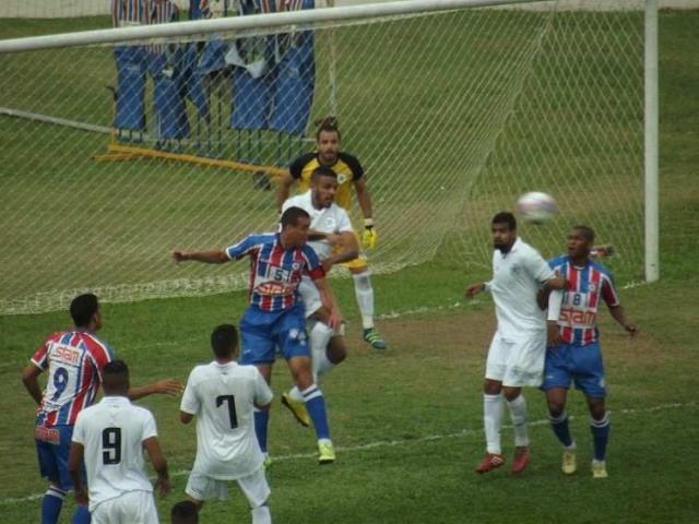 Friburguense e Resende ficam iguais no jogo de ida das semifinais da Copa Rio