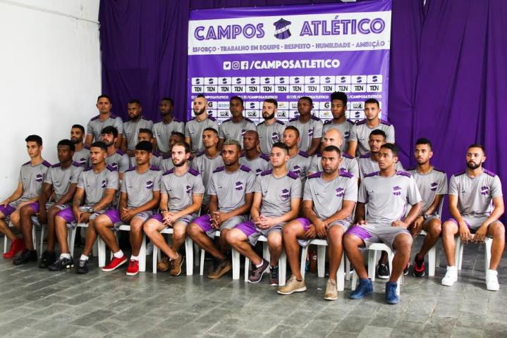 Com reforços, Roxinho apresenta o elenco para o Campeonato Carioca 2017