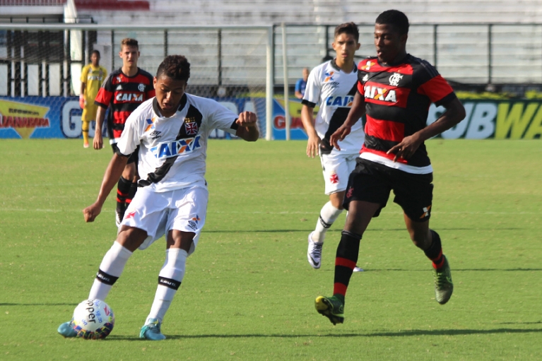 Botafogo e Vasco seguem no G-4 da Taça Guanabara Sub-20