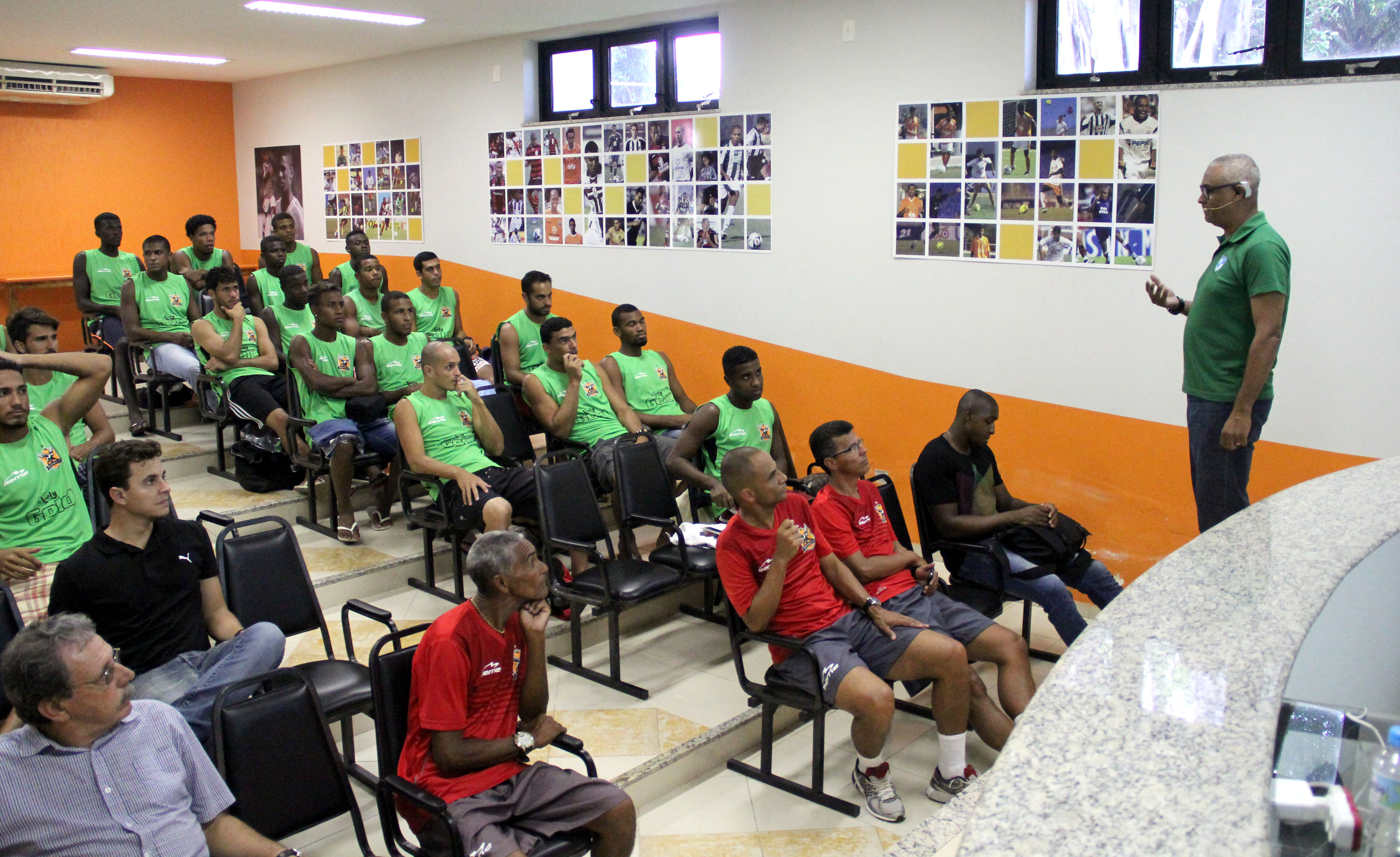 Nova Iguaçu assiste a palestra da COAF-RJ