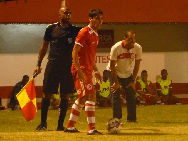 Matías Sosa exalta gol e vitória no "Clássico Bisavô"