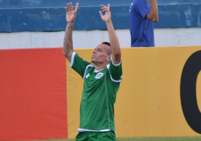 Marquinhos do Sul brilha e Cabofriense vence o Tigres do Brasil