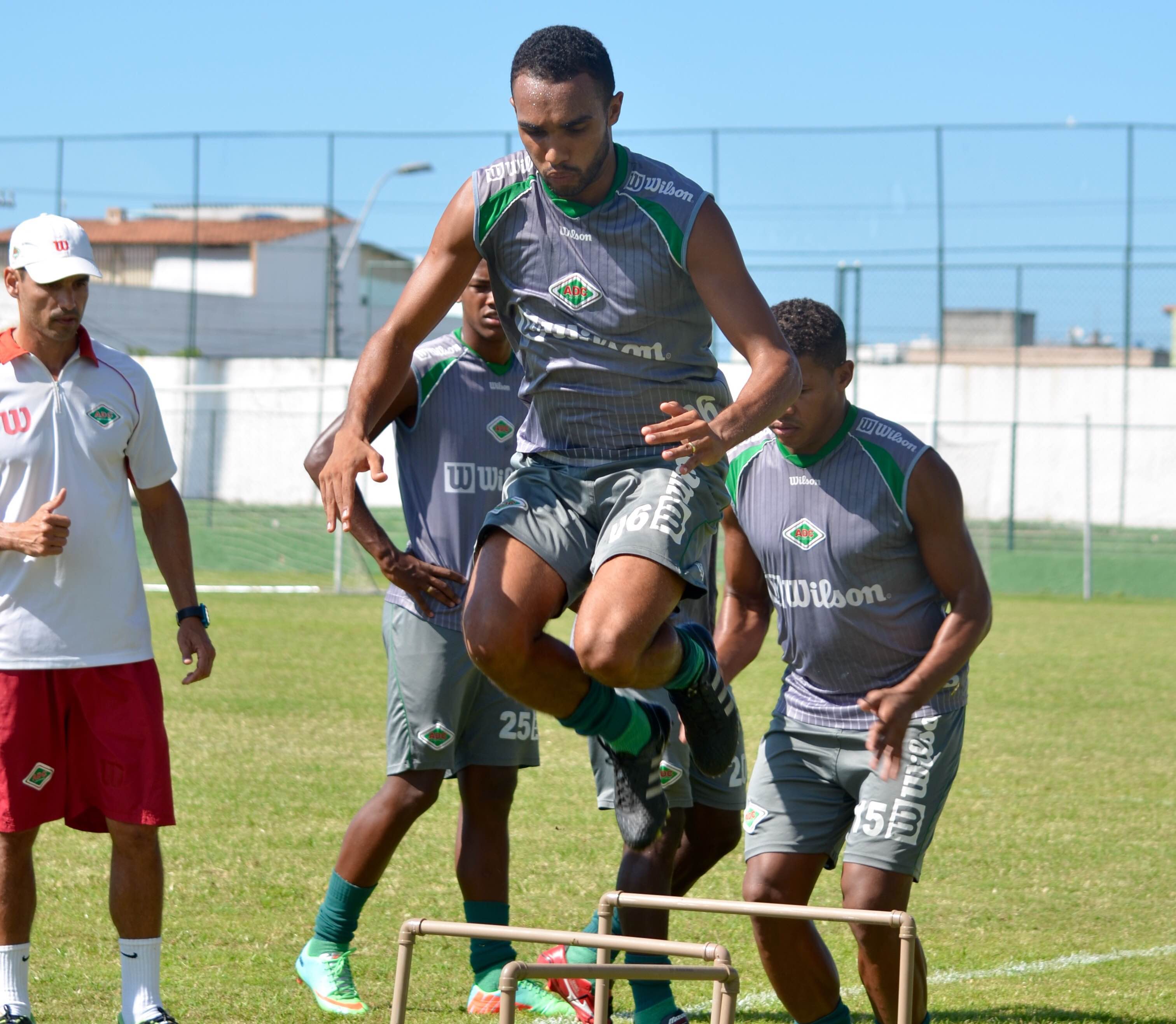 Franco quer ver Cabofriense embalar com vitória sobre o Macaé