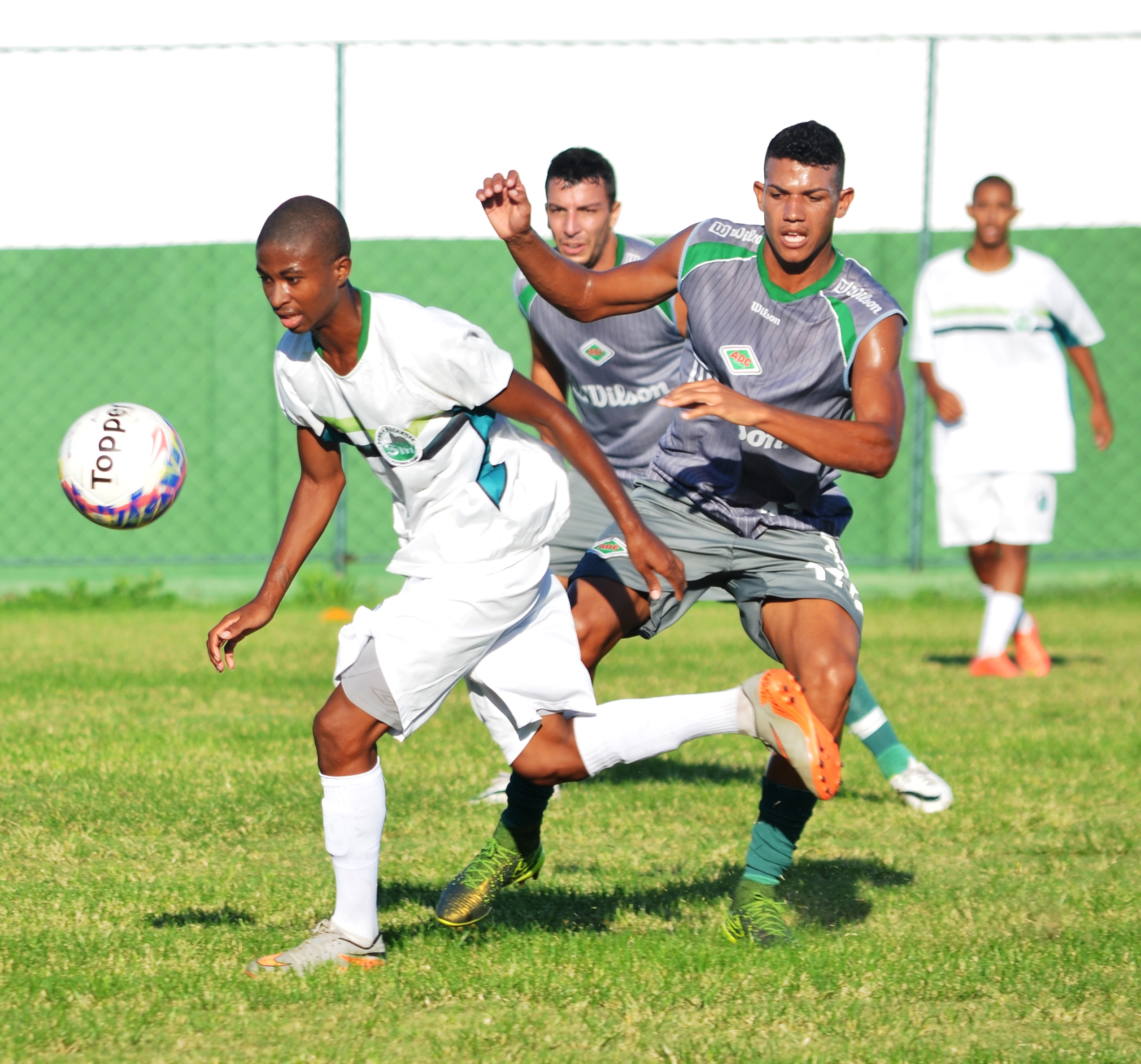 Cabofriense vence jogo-treino contra o Serra Macaense