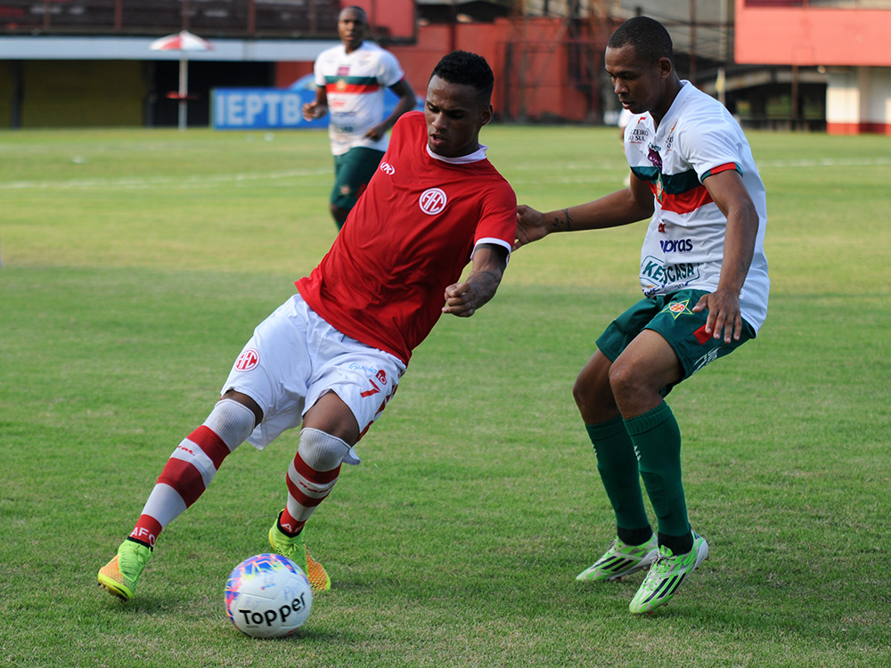 Renato acredita na permanência do America na Série A