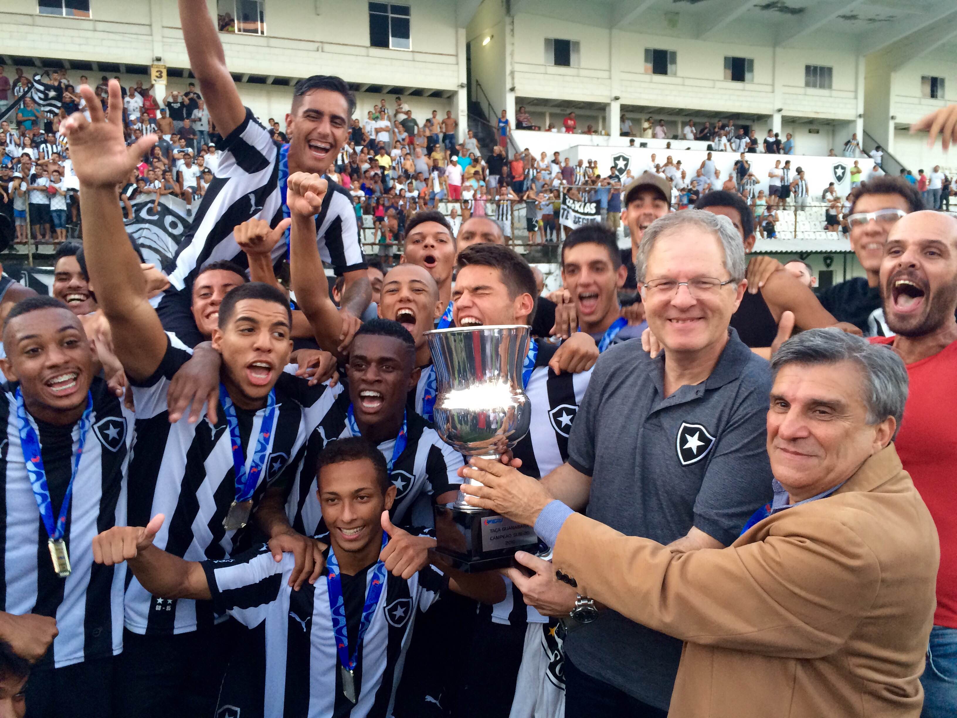 Sub-20: Nos pênaltis, Botafogo fatura a Taça Guanabara