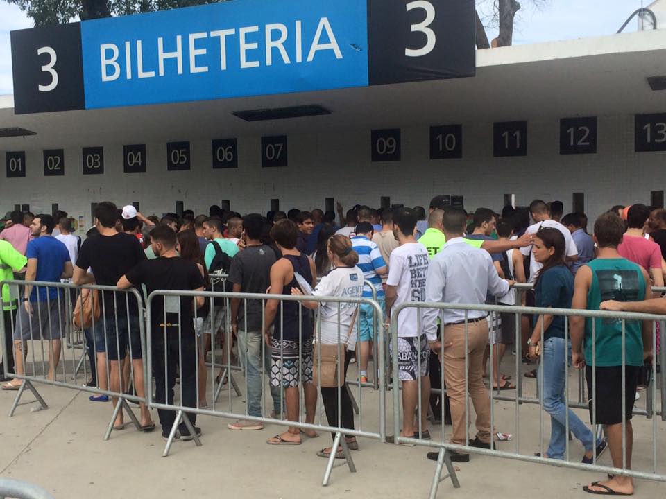 ESGOTADOS os ingressos dos Setores Sul, Leste Inferior e "Maracanã Mais"