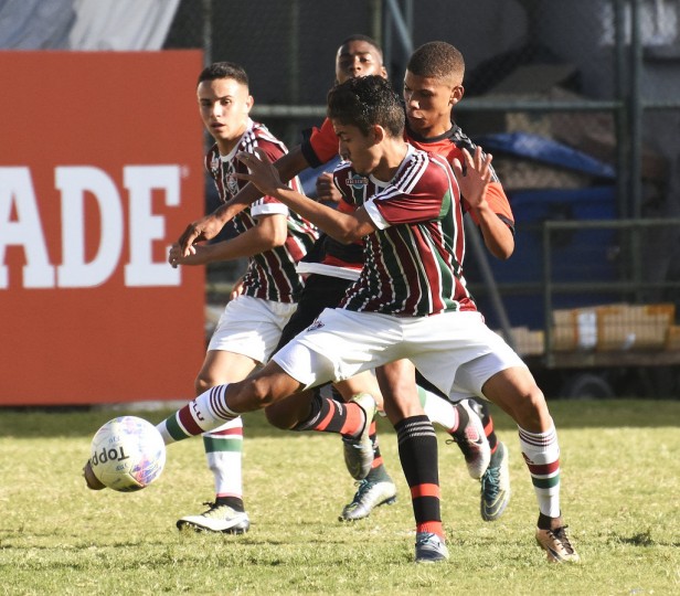 Empates nas decisões do Sub-17 e Sub-15 da Taça Guanabara