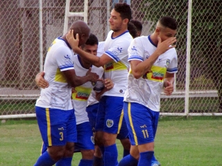 Sampaio Corrêa goleia o Santa Cruz/Belford Roxo no Marrentão