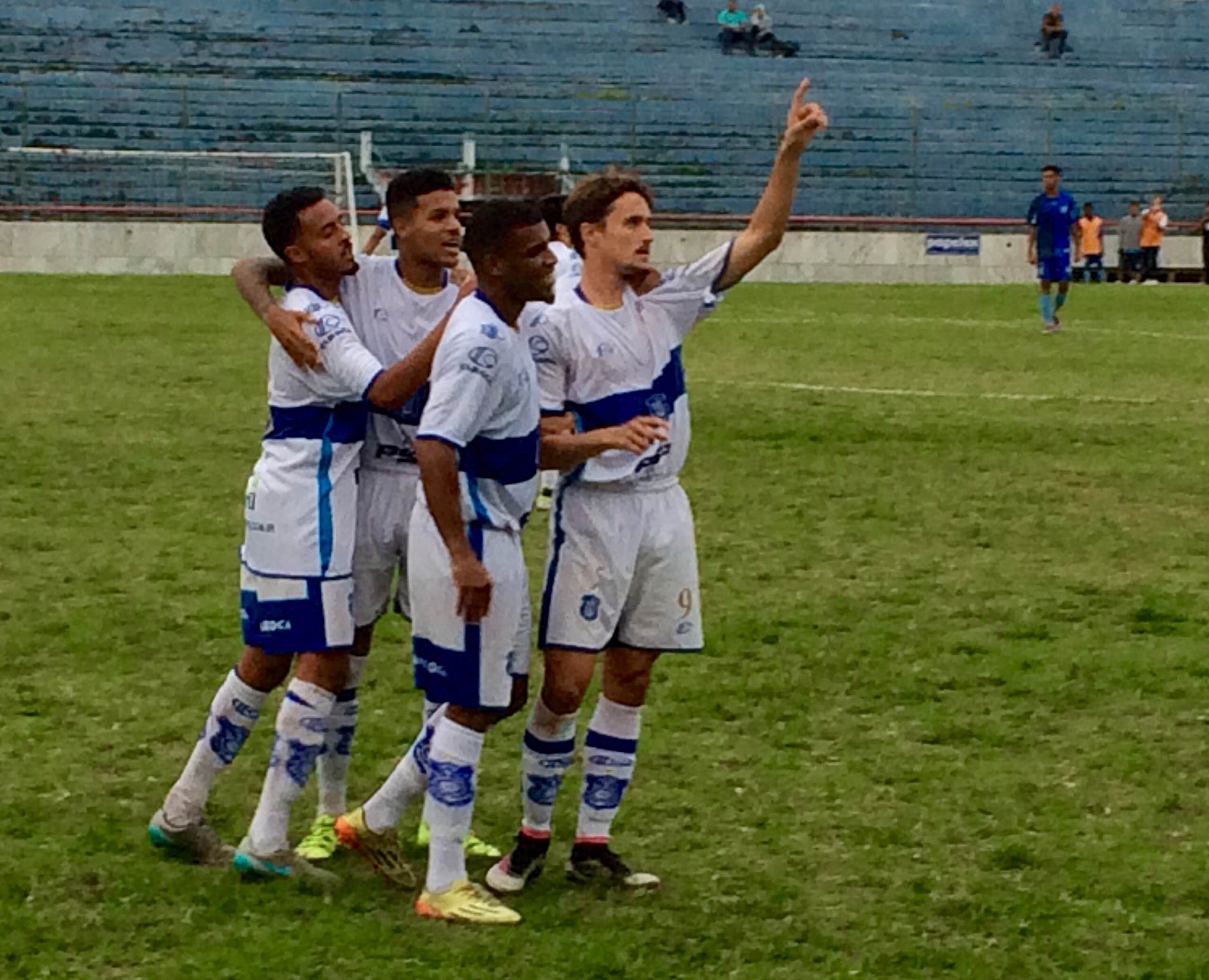 Olaria vence e fica perto da vaga nas semifinais da Taça Corcovado