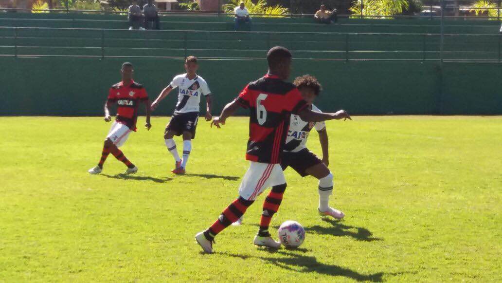 Sub-20: Vasco e Flamengo empatam na 1ª partida da semifinal da Taça Rio