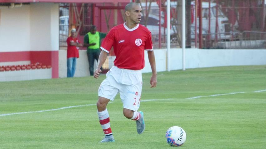 Wagner Diniz mira recuperação e classificação do America na Copa Rio