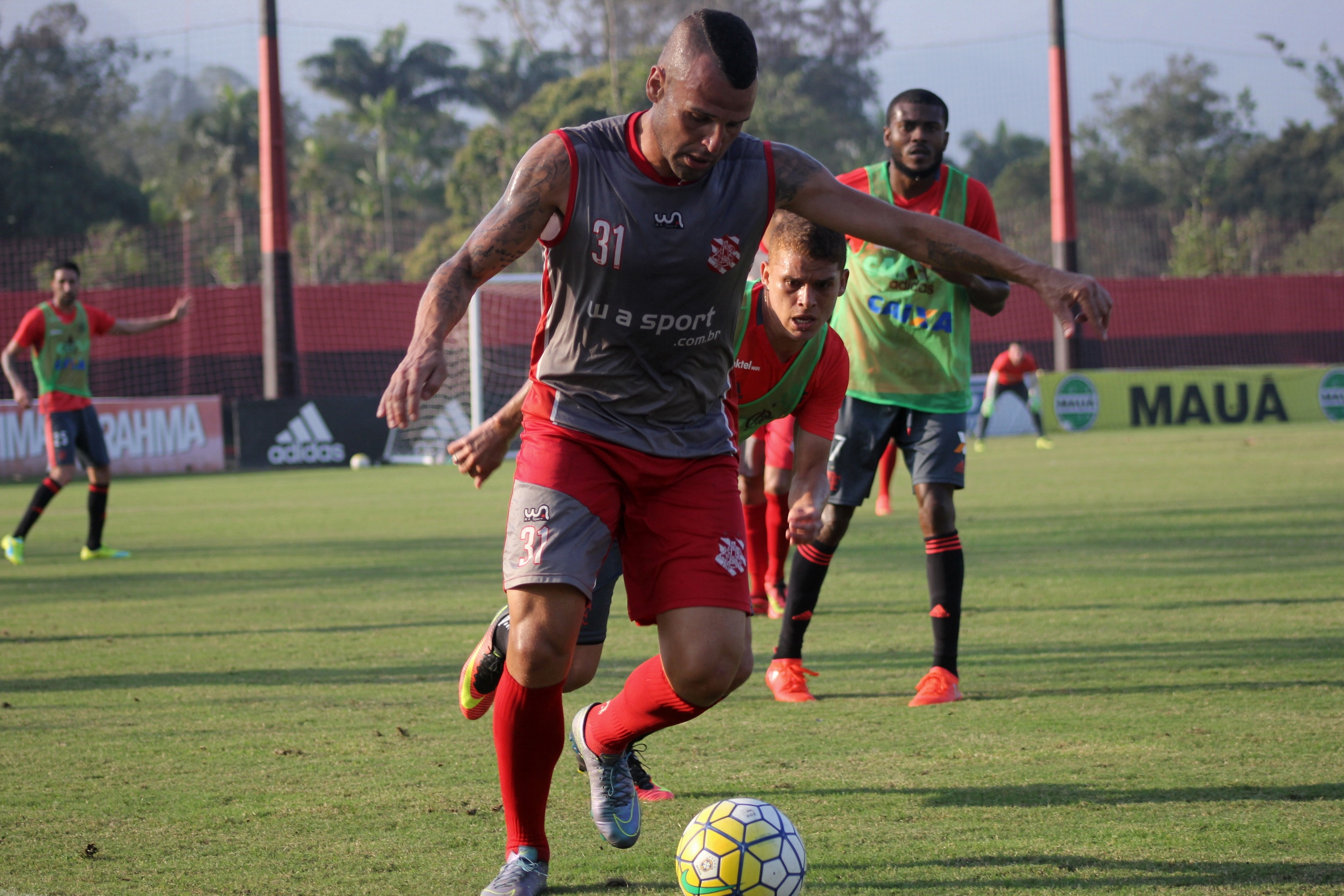 Renan Silva espera jogo complicado do Bangu contra o Rio São Paulo